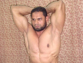 Mir Mohtesham's muscle power wows India