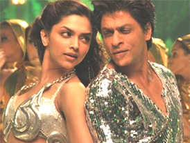 Galaxy of stars flood 'Billu Barber'