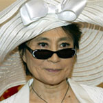 Ono sells Lennon's letters for USD 800,000