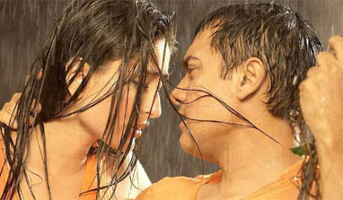 Winter rain: Splashing romance on Bollywood songs