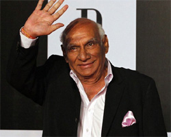 Yash Chopra cremated ceremoniously