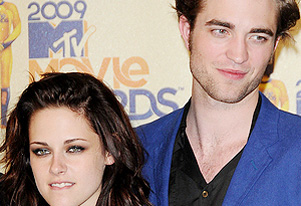 Robert Pattinson, Kristen Stewart still have trust issues?