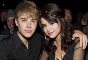Selena Gomez`s pals happy about her split from Justin Bieber