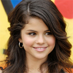Selena Gomez won`t attend AMAs to avoid Bieber?