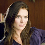 Brooke Shields pays homage to deceased mom