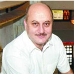 Anupam enjoys dubbing for `Special Chabbis`