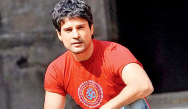 Happy with no backing in film industry: Rajeev Khandelwal