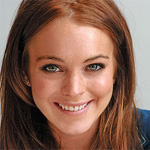 Lindsay Lohan selling clothes to pay tax?