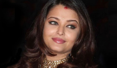 Aishwarya Rai lauds Gujarat for rapid progress
