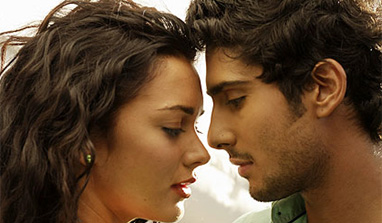 Review: ‘Ekk Deewana Tha’ is lost in translation!