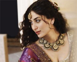 Kareena to have a royal wedding?