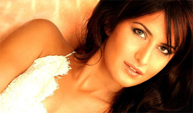 Imported hotties sizzle on Indian silver screen
