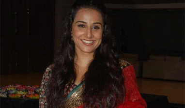 Compliments don’t make Vidya fly high!