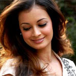 Dia Mirza enjoys being mama`s girl