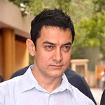 Aamir Khan follows Salman’s path on foot, literally!