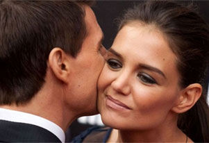 Katie Holmes didn’t once mention Tom in interview right before split   	