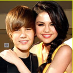 Justin Bieber rubbishes split rumours with Selena Gomez