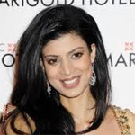 Kissing scenes scare Tena Desae