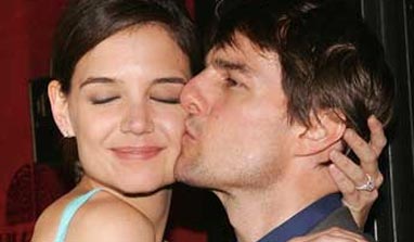 Katie Holmes ‘hires confidence coach’ to get over Tom Cruise split