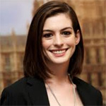 Anne Hathaway to wear a Valentino gown on wedding