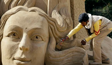 Indian sand artist wins prize in Denmark