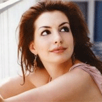 Anne Hathaway donates personal items to fund Sandy clean-up