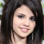 Selena Gomez flirts with Josh Hutcherson