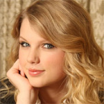 Taylor Swift donates books to hospital