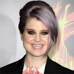 Kelly Osbourne is an `emotional eater`