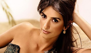 Penelope Cruz shows off impressive vocals in music video