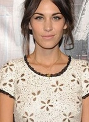 Alexa Chung to launch fashion line in 2014