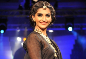 One piece of expensive jewellery better than several of junk: Sonam Kapoor