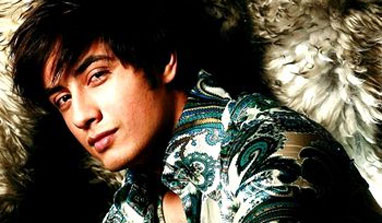 ‘Chashme Buddoor’: Ali Zafar’s first scene in the film? A Kiss!