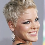 Pink shoots steamy scenes with husband