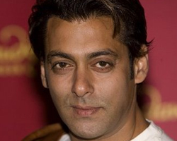 Salman Khan jets off to US for treatment
