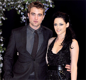 Stephenie Meyer saddened over Robert Pattinson-Kristen Stewart`s tragic love life