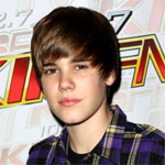 Justin Bieber booed for tardiness