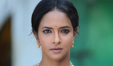 Water the biggest challenge in `Gundello Godari`: Lakshmi