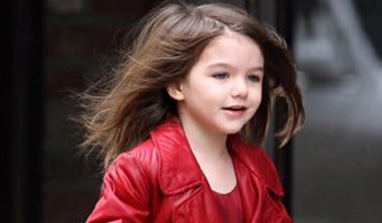 Suri Cruise inks `self-named 1.5million pounds fashion range` deal