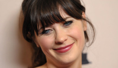 I cajoled my producers for Loretta Lynn`s musical: Zooey Deschanel
