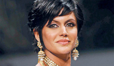 Mandira Bedi`s `Indian Idol Junior` dress code - lots of clothes!