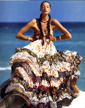Holiday in style: Pack crop tops, ruffled dresses 