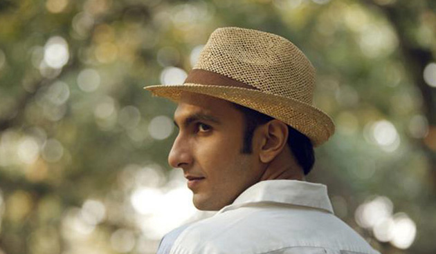 Ranveer's 'Lootera' look inspired by Dev Anand, James Dean