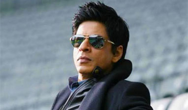 I am not selfless; I can't be a politician: SRK