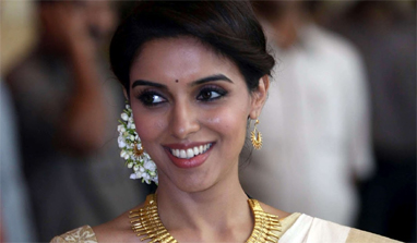 Double whammy for Asin; to star opposite Ranbir, SRK