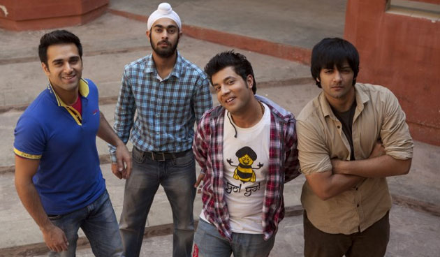 'Fukrey' review: Clutch your sides and laugh till you drop!
